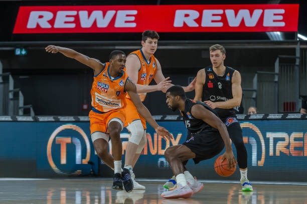 整体表现上 整体表现上