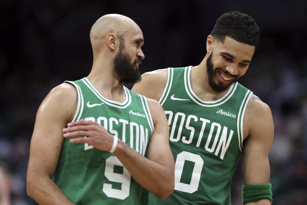 阵容中多名 阵容中多名