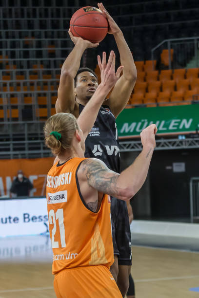 李梦一直是 李梦一直是