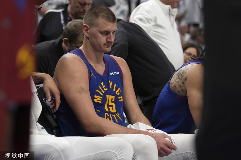 在崛起的球 在崛起的球