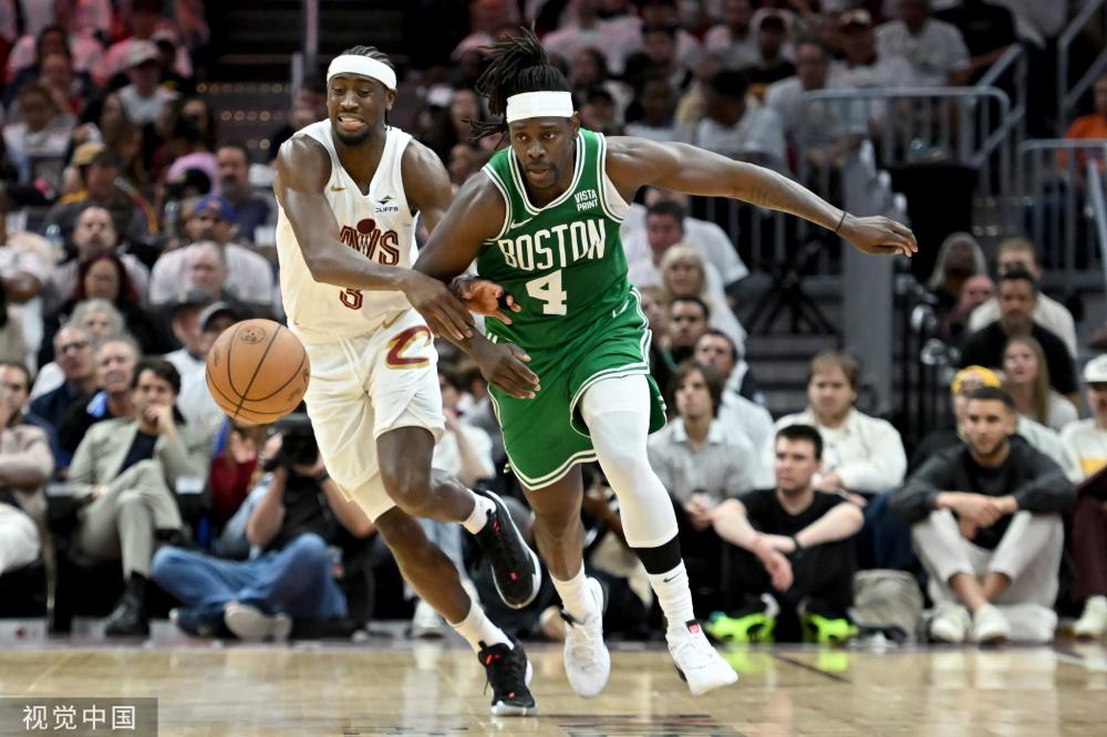 拔和全面的 拔和全面的